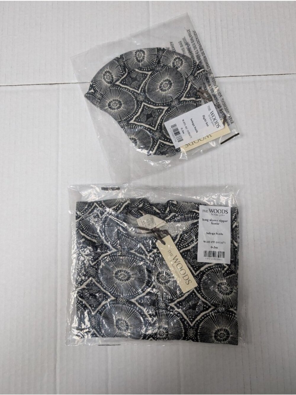 Kate Quinn Woods Modal Beluga Batik Zipper Footie & Flight Hat Bundle 0-3 baby